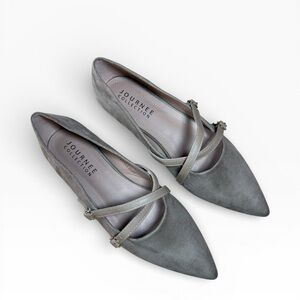 Journee Collection Pointed Toe Suede Loafers - Women’s Shoes US Size 11 Wide EUC